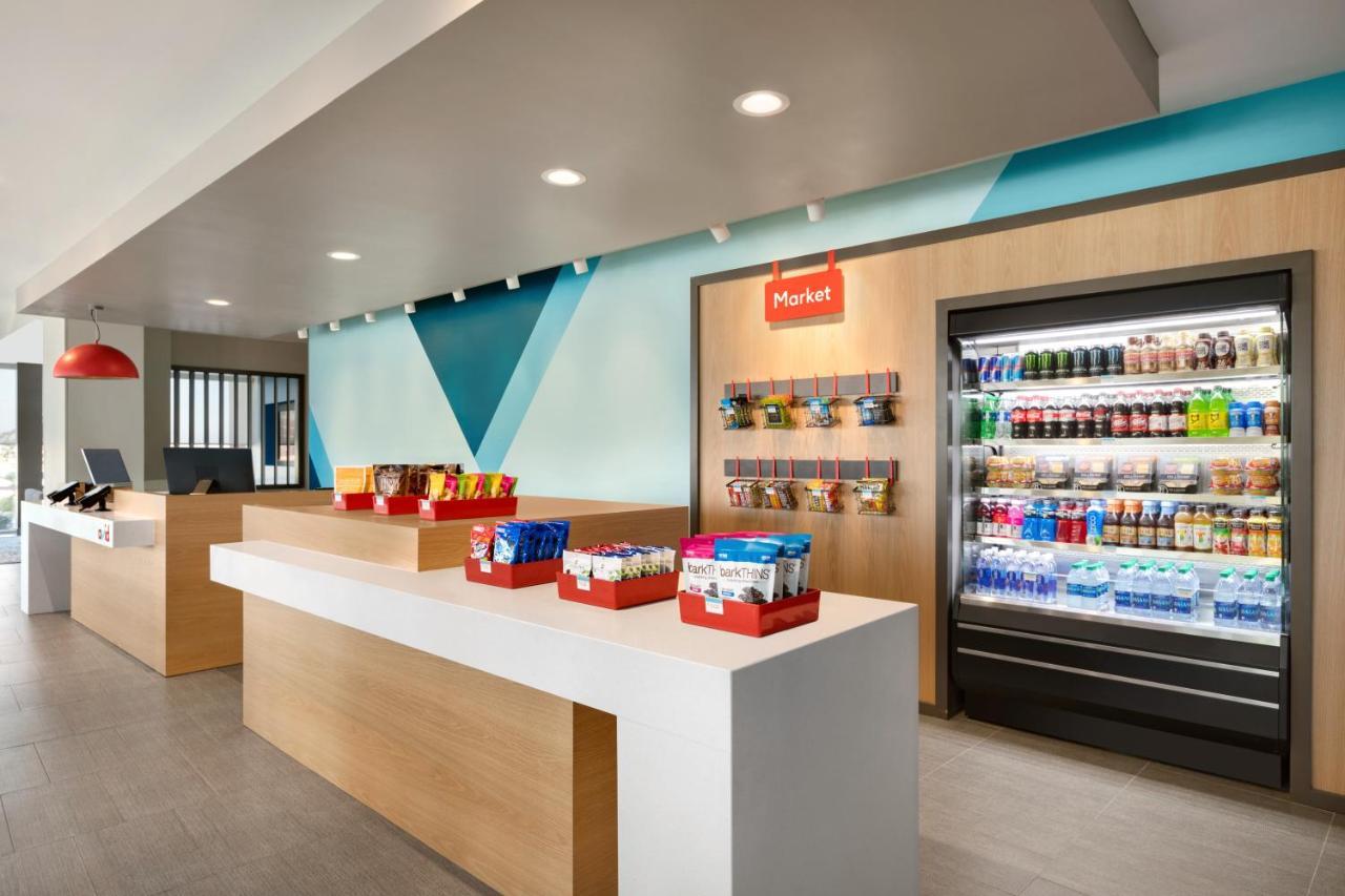 Avid Hotel - Toronto - Vaughan Southwest By Ihg ภายนอก รูปภาพ